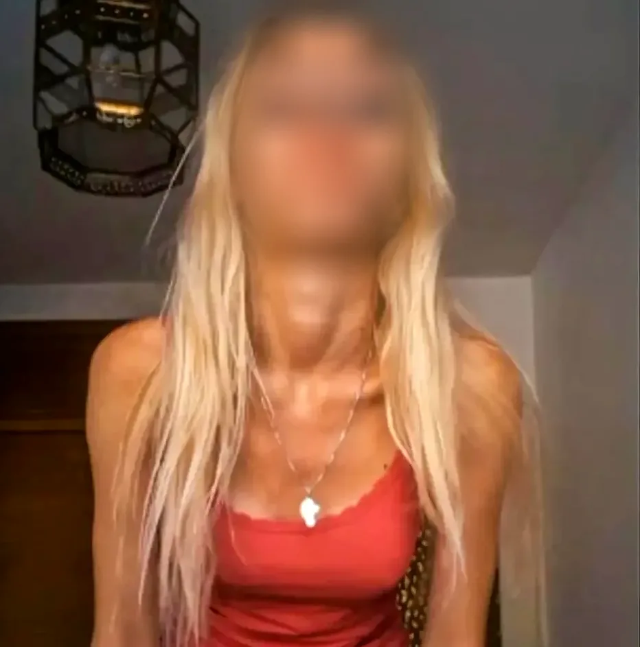 Alice, 35