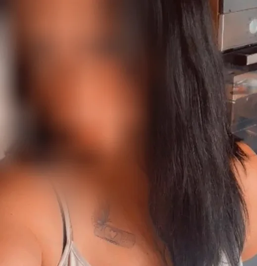 Amela, 31