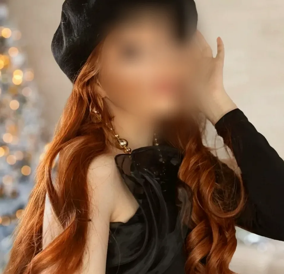 Greta, 27