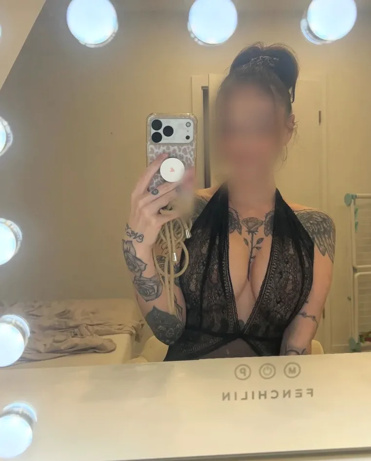 Michelle, 29